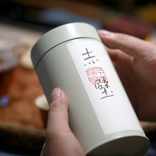 武夷岩茶大红袍赤壁水帘洞肉桂足火果香回甘持久茶汤细腻橙红透亮