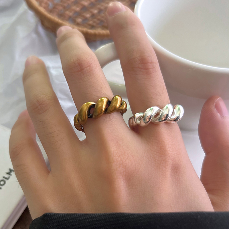 岚芷925纯银麻花戒指女牛角包