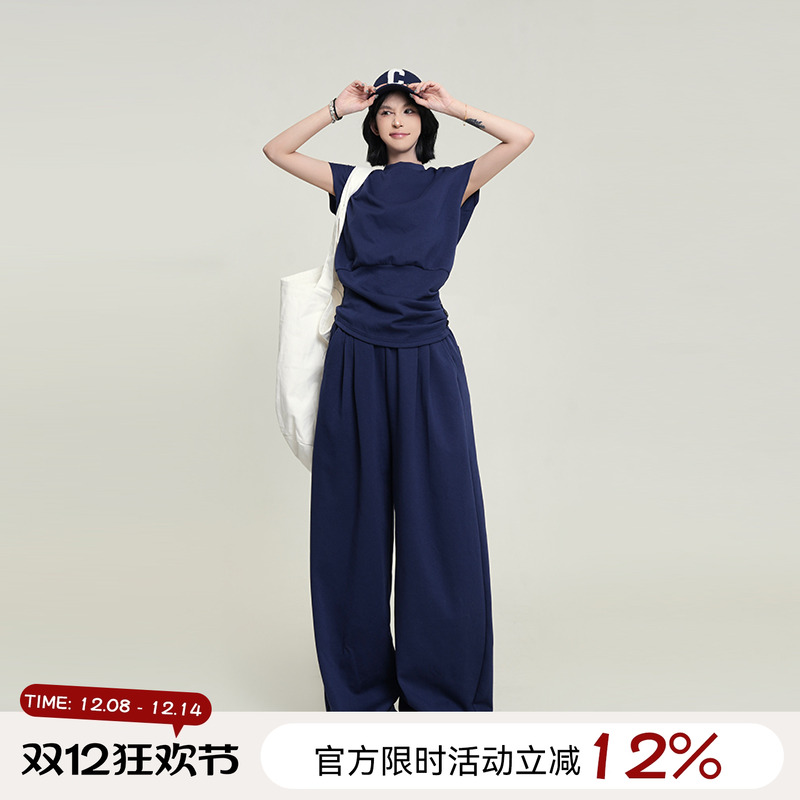 吴童童小飞袖设计感圆领T恤