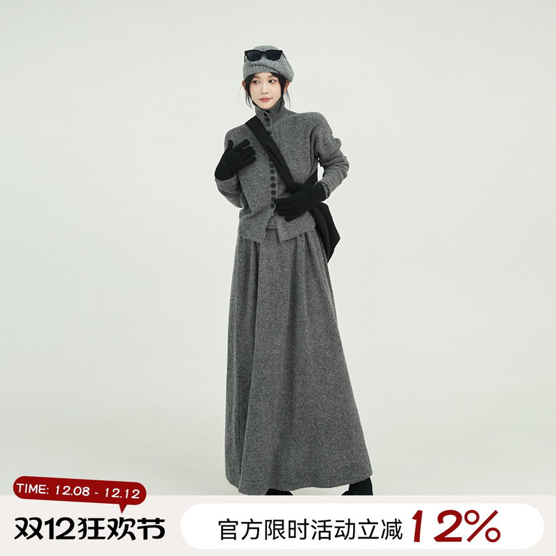 纯色高领针织毛衣外套