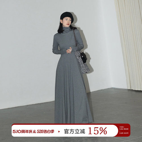 纯色高领修身收腰抓绒连衣裙