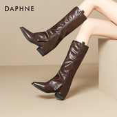 达芙妮尖头长筒靴女2025新款 秋冬高筒长靴高级感堆堆靴高跟裤 管靴