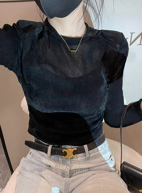 秋季时尚百搭女神范修身短款丝绒上衣女设计感小众垫肩长袖T恤潮