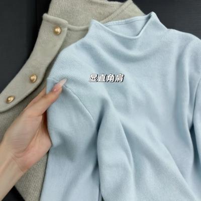 【送运费险】奶蓝色软糯毛针织衫