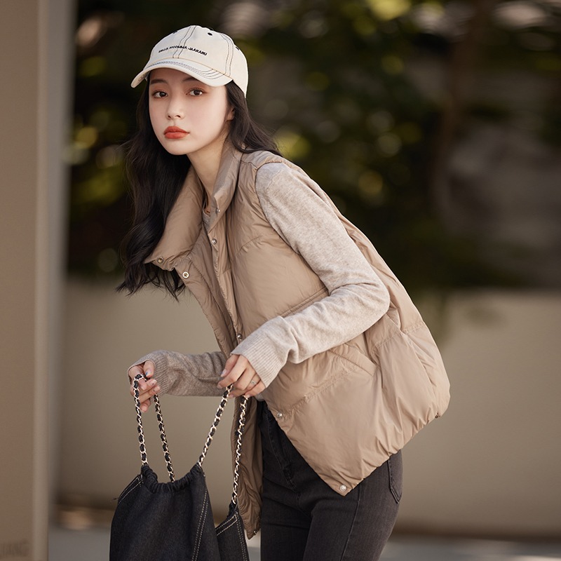 2023新羽绒服马甲女立领短款小个子设计感时尚百搭宽松马夹外套潮_浙江高奢羽绒服工厂_女装/女士精品-第4张图片-提都小院