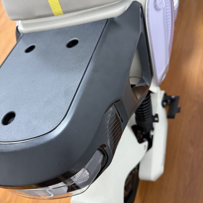 小牛MT/MQIL/M3后坐垫后衣架包短尾延长支架左侧右侧上盖板配件