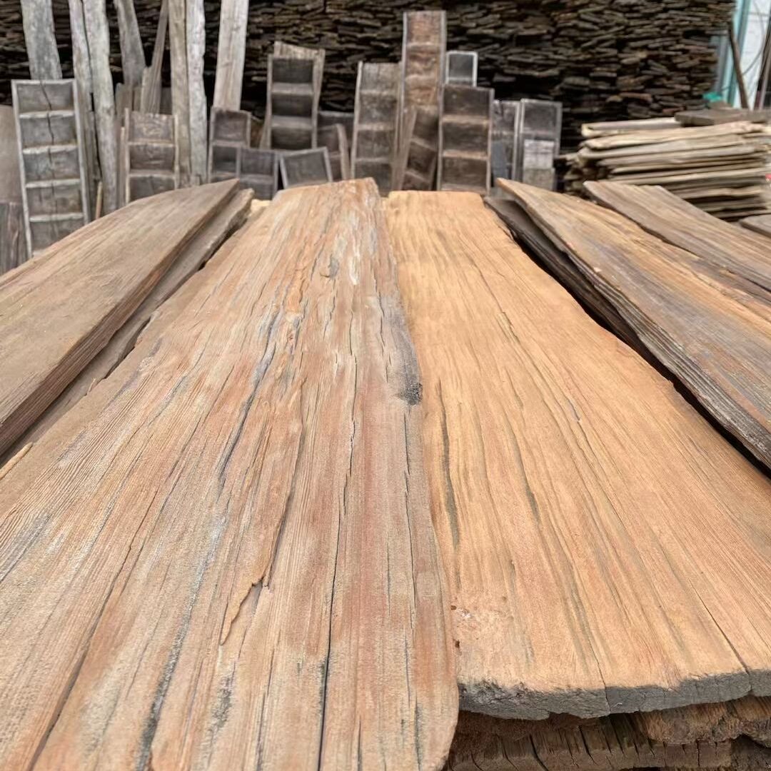 老铁杉风化外墙木瓦片