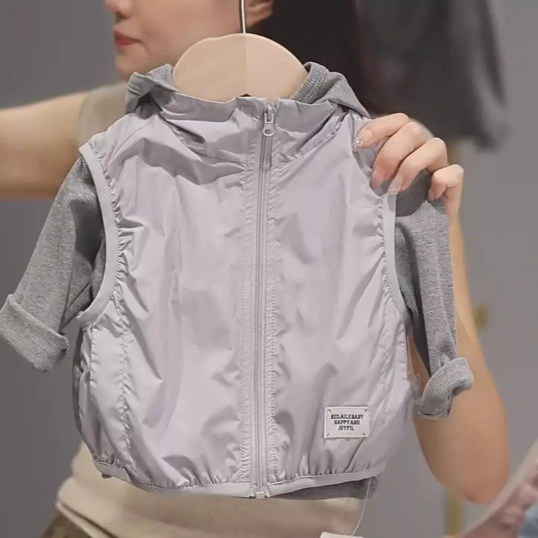 防风防水儿童马甲春秋款2026新款女童时尚薄款背心男童百搭上衣潮