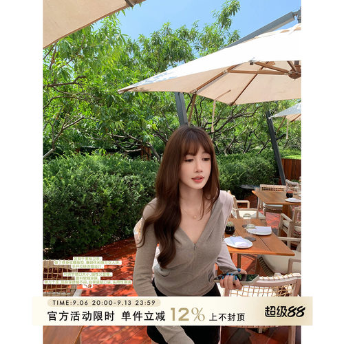 V领半开襟连帽拉链T恤女秋季