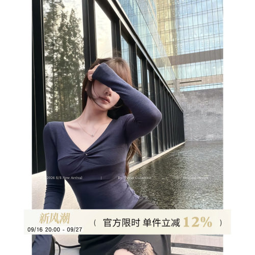 V领扭结压褶T恤女秋季