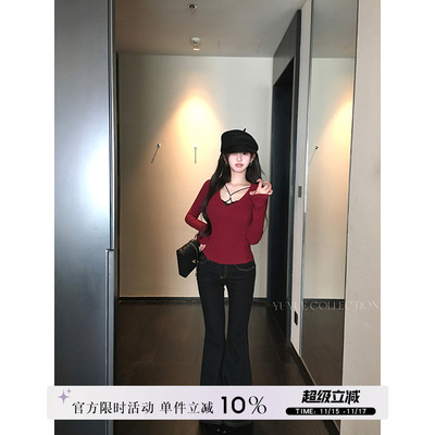 黑色紧身微喇叭牛仔裤