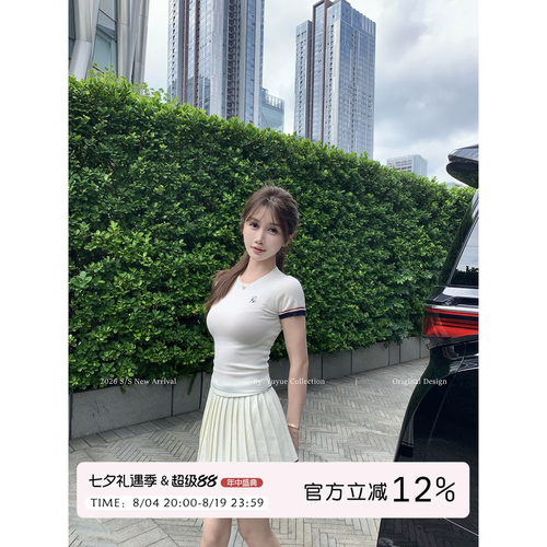 撞色T恤百褶a字裙学院风运动套装