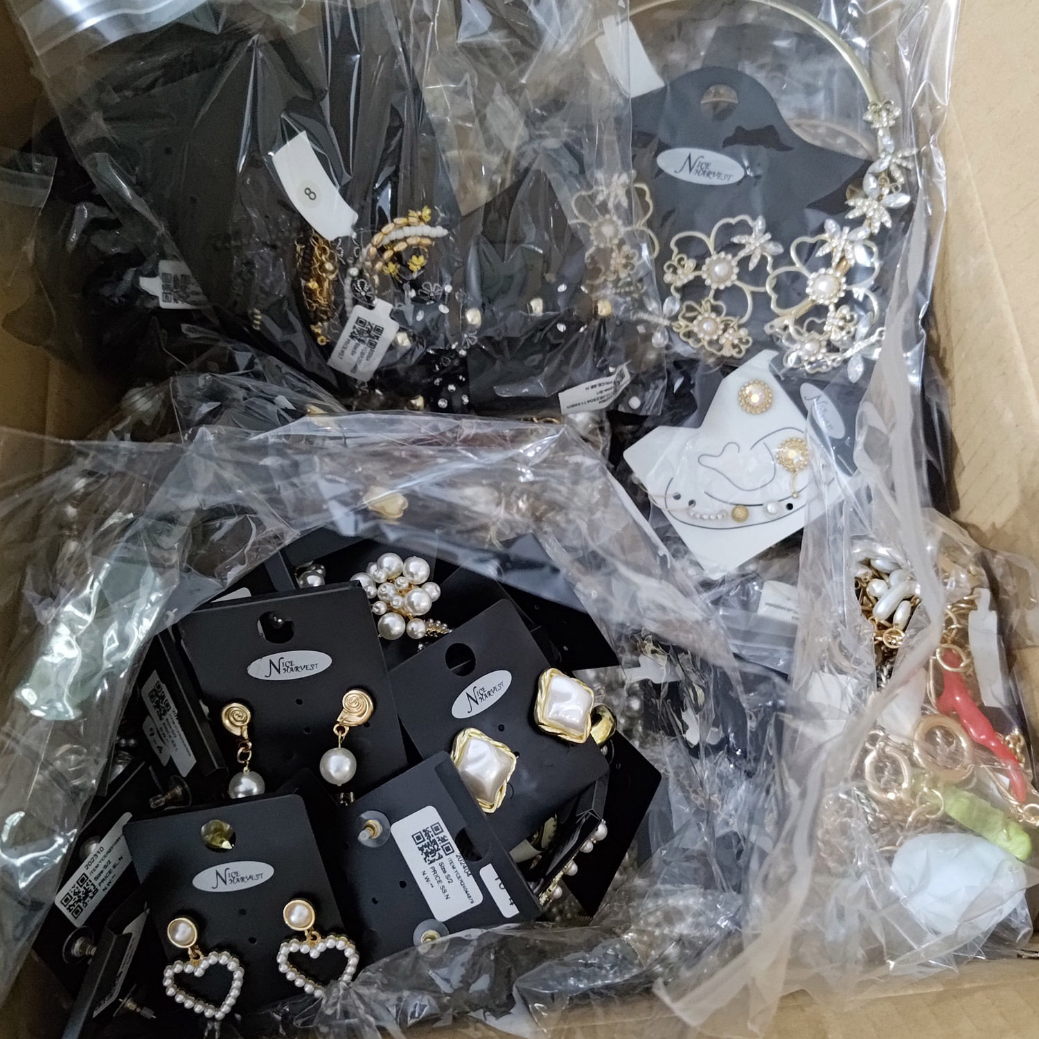新到称斤外贸饰品超低价随机发货跨境直播货源批发义乌按斤称划算