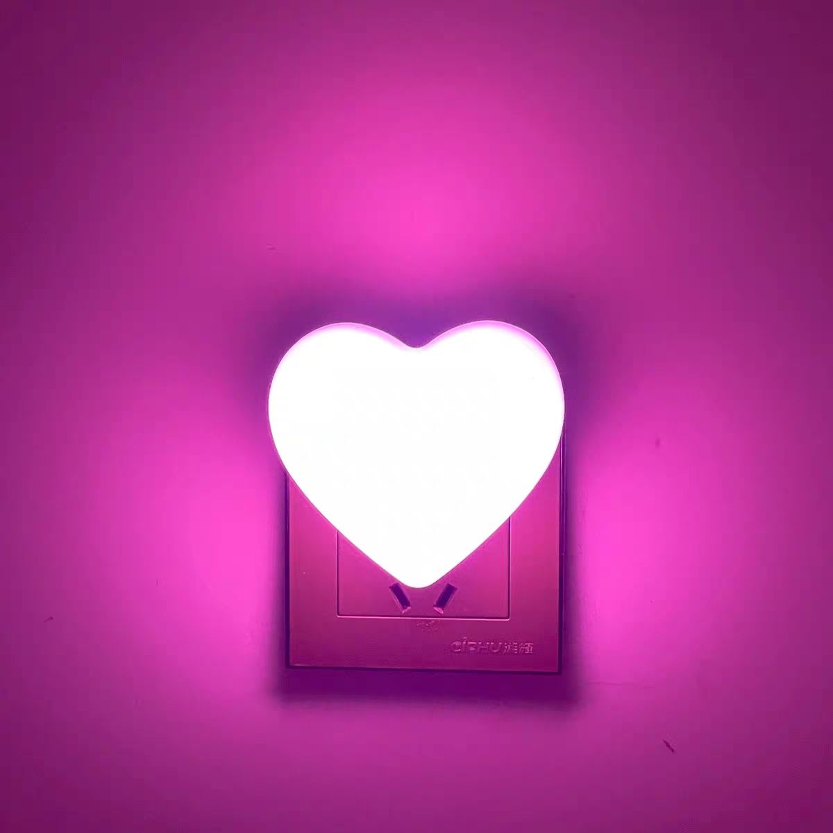 氛围灯情调床头灯光控节能小夜灯