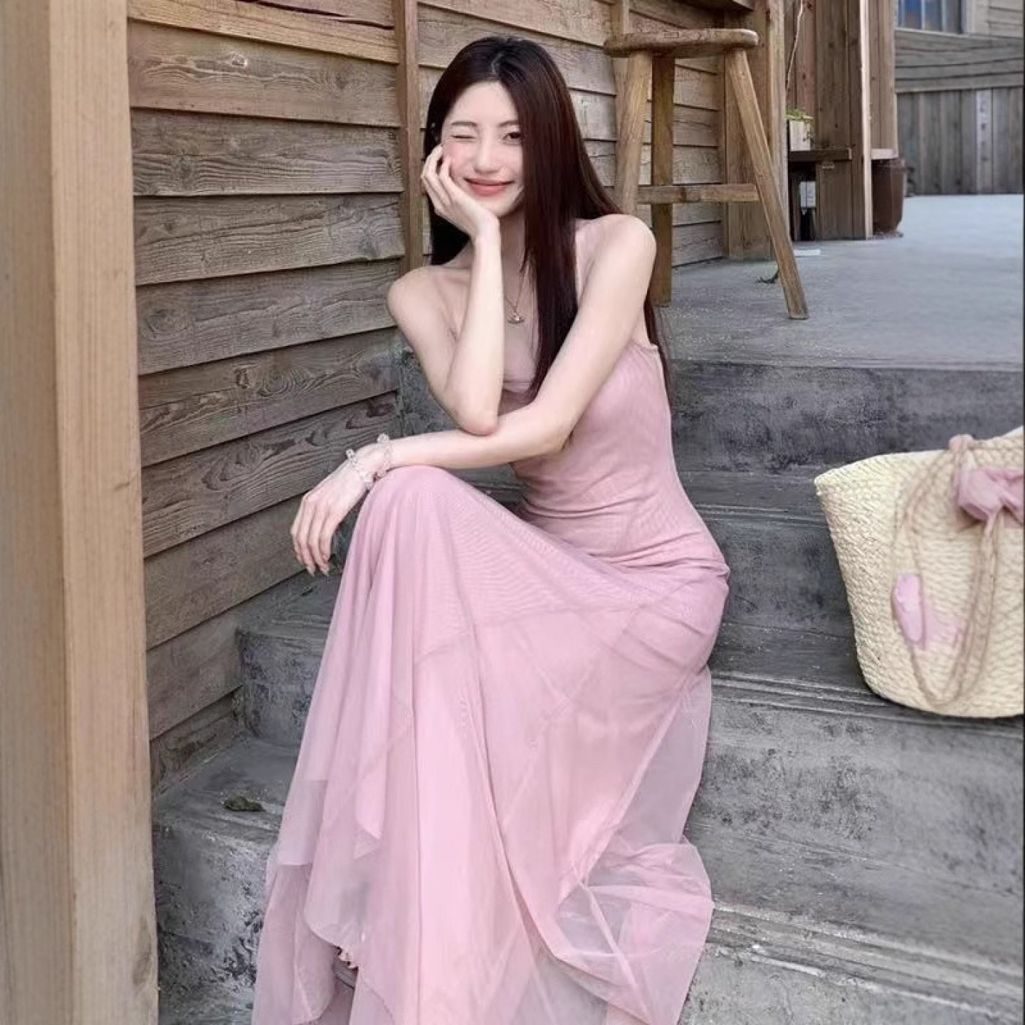 法式粉色吊带裙夏装50