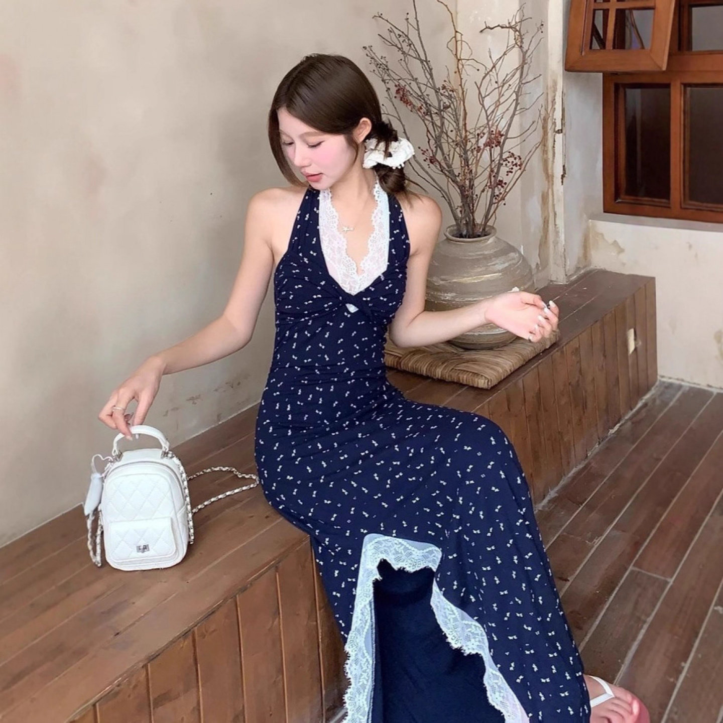 法式蓝碎花挂脖开叉长裙