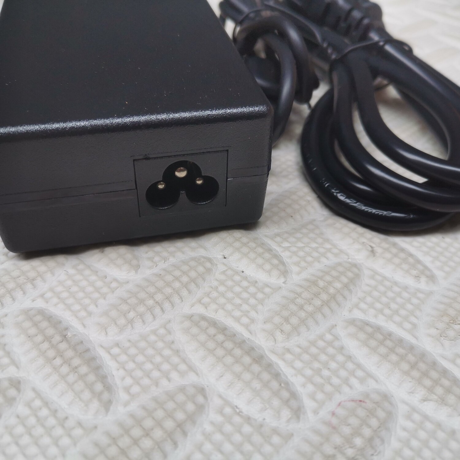 火牛宏基VN7-591G暗影骑士3 VX5 VX15 135W电源适配器19V7.1A