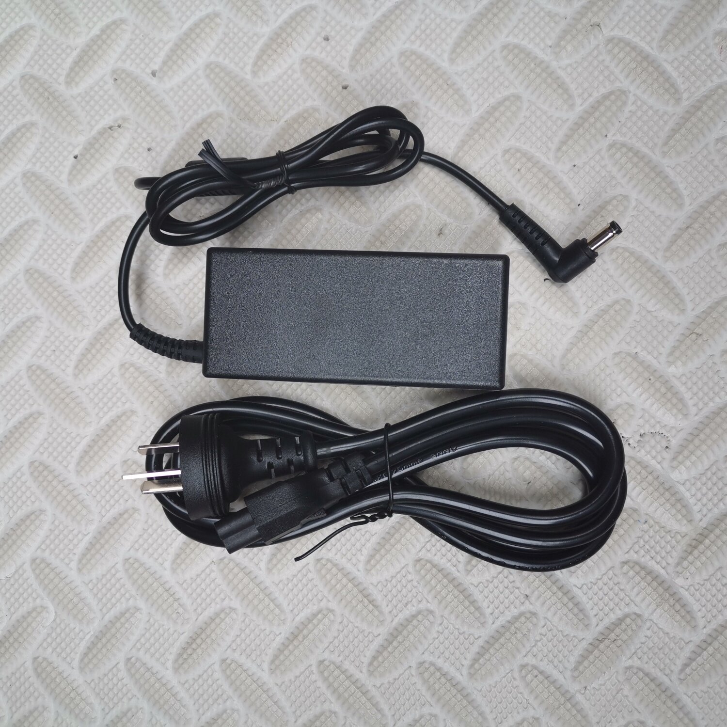 宏基平板电脑电源适配器acer N16P3 19V2.37A二合一笔记本充电线