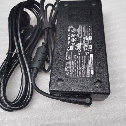 华硕ASUS电源适配器19V 6.32A笔记本充电g501jw UX501J G60V 120W