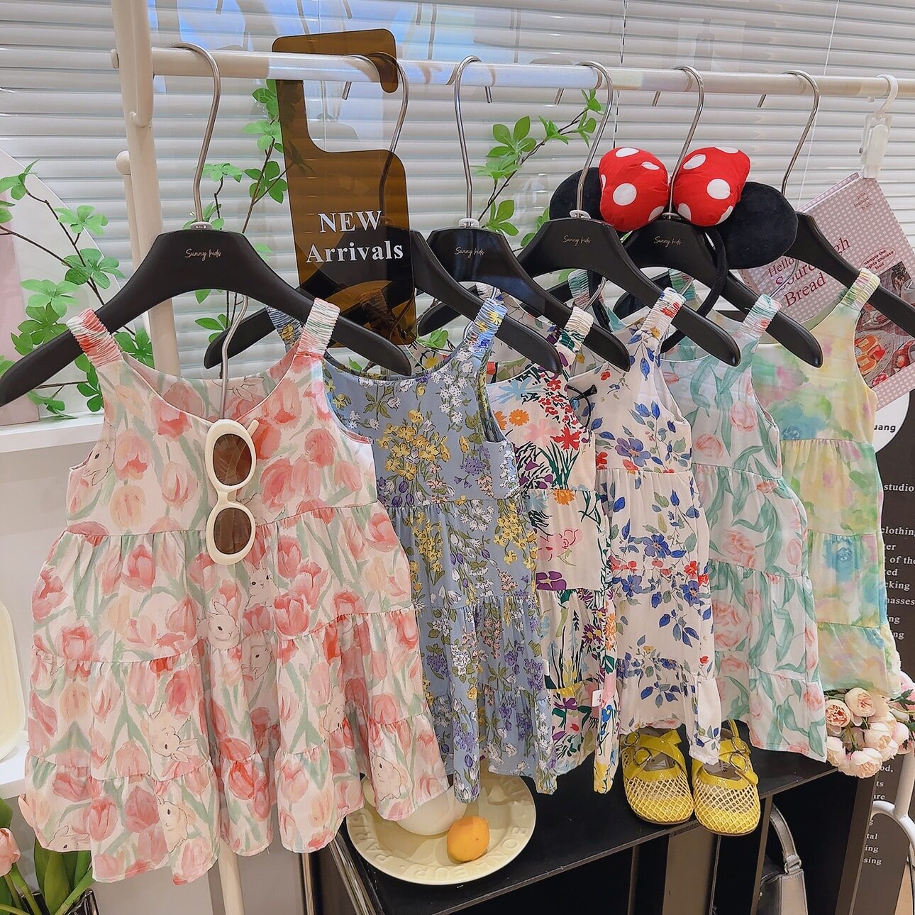 女童连衣裙夏季吊带裙碎花小裙子花朵薄款连衣裙新款宝宝儿童时尚