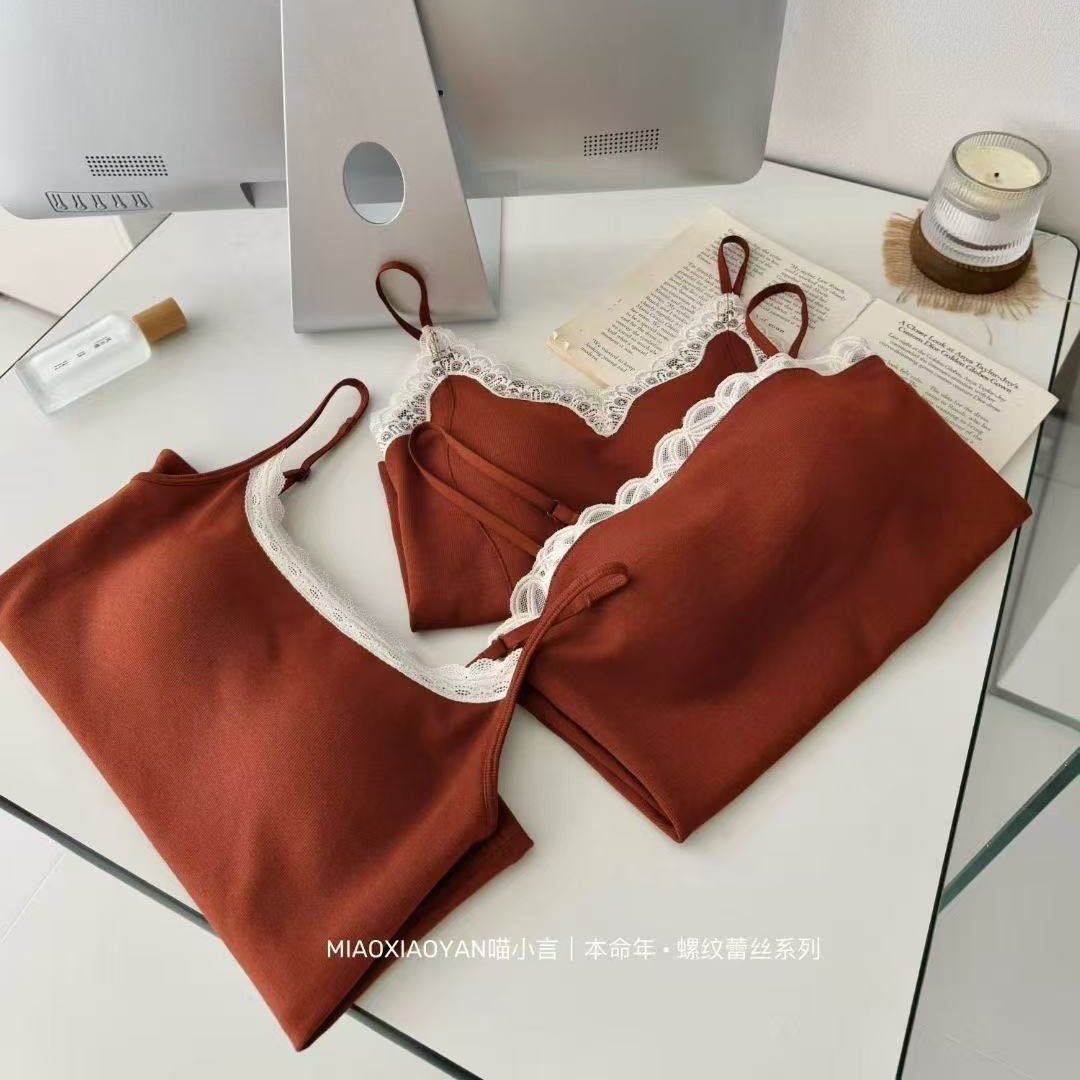 喵小言新年本命年蕾丝少女吊带大红酒红色保暖打底背心一体式内衣,女士内衣/男士内衣/家居服,保暖背心,淘宝优惠券,粉丝福利购,淘宝优惠卷