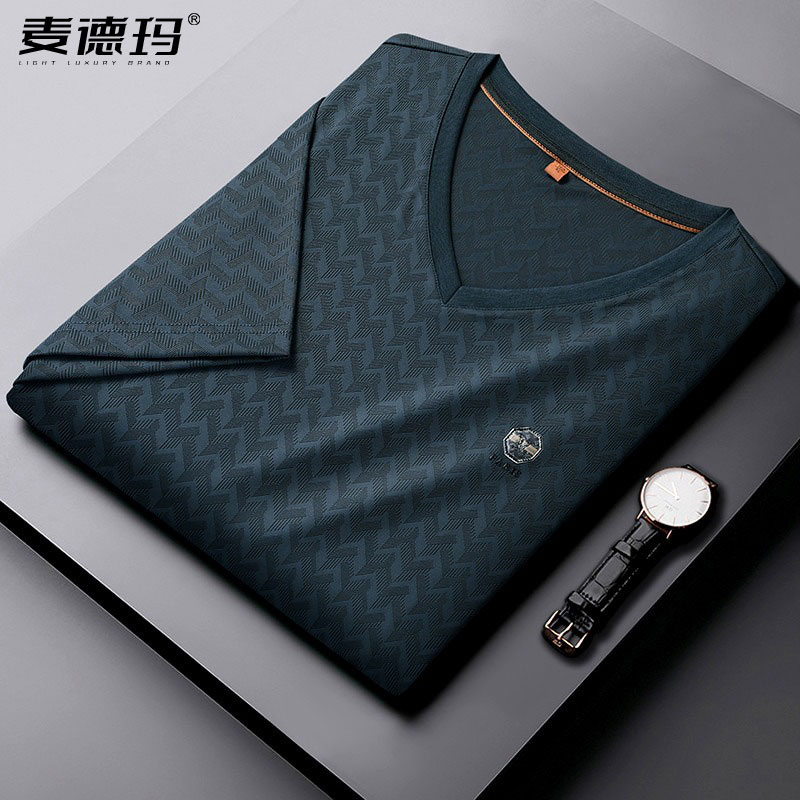 夏季薄款V领短袖t恤男加肥