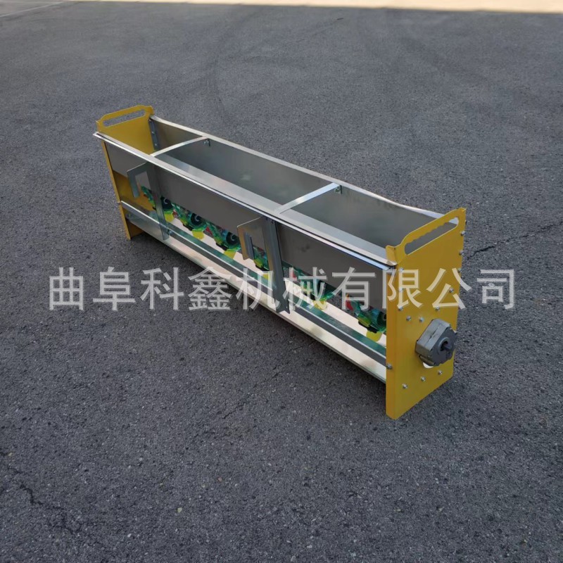 科鑫电动遥控颗粒肥撒肥机不锈钢耐腐蚀农用悬挂施肥器施肥量可调