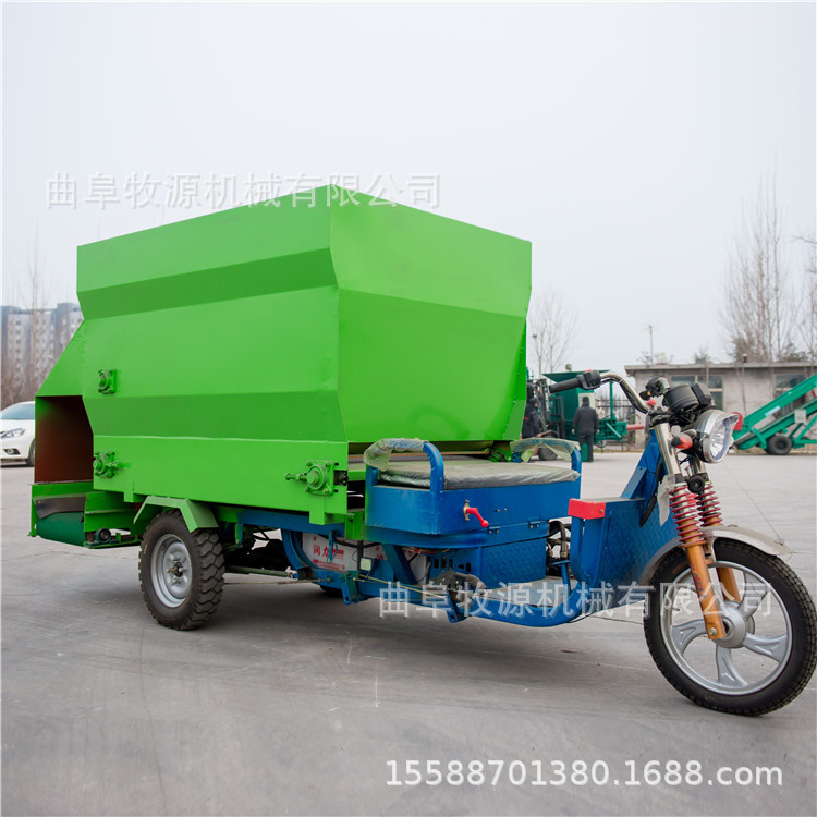 电动撒料车 双向喂料车 刮板喂料车 牛舍双向投喂车厂家