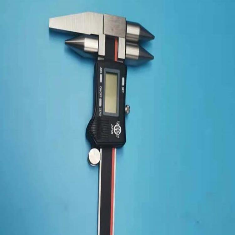 中村数显式圆孔径测量游标卡尺 E-RM15J孔距游标卡尺