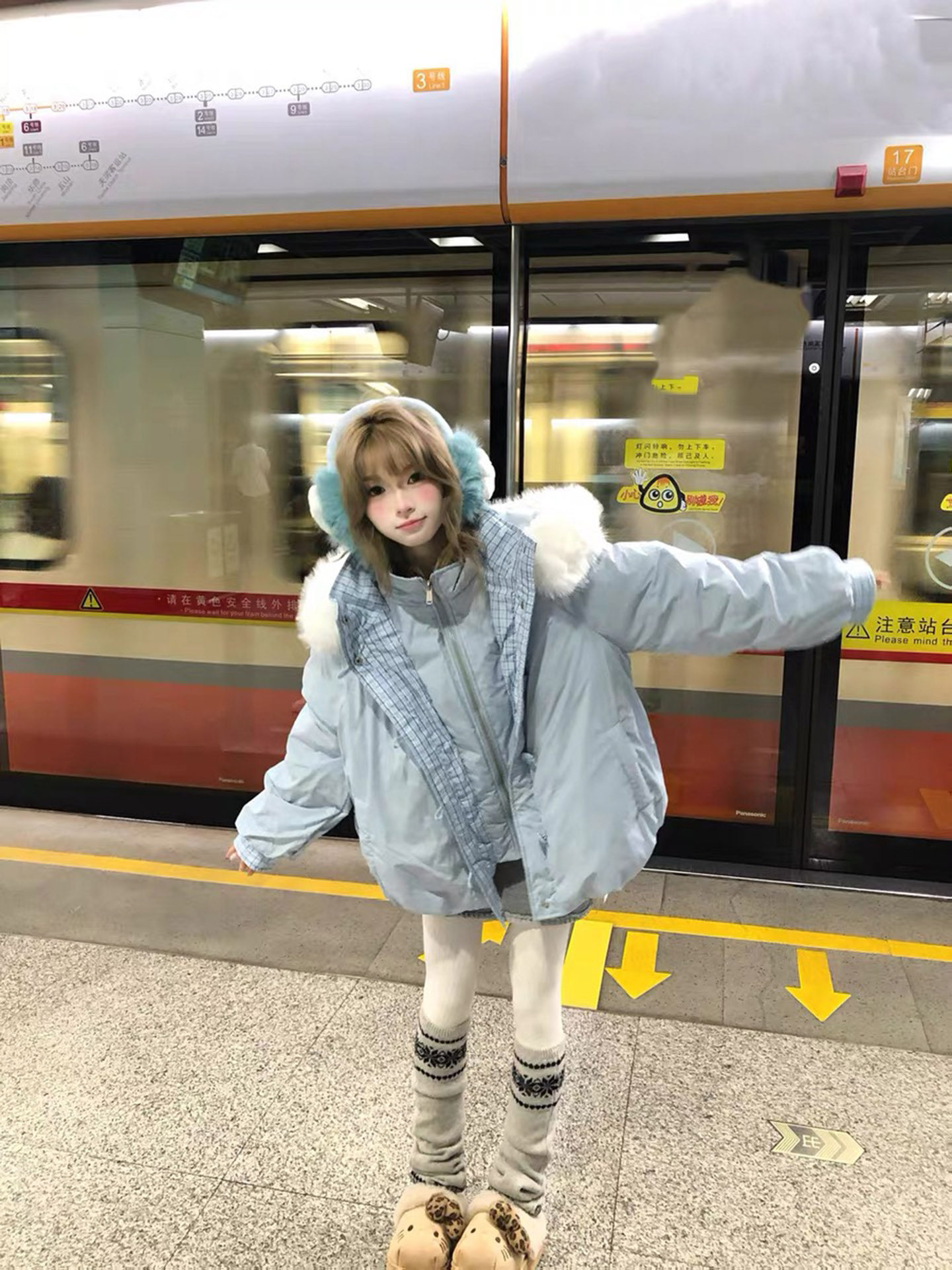 Women's Hooded Down Jacket Loose Warm 2025 Winter Style - Taobao product photo 3