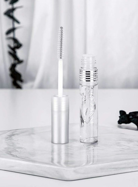 日本cezanne倩诗丽 倩丽睫毛雨衣定型液睫毛膏自然透明持久卷翘