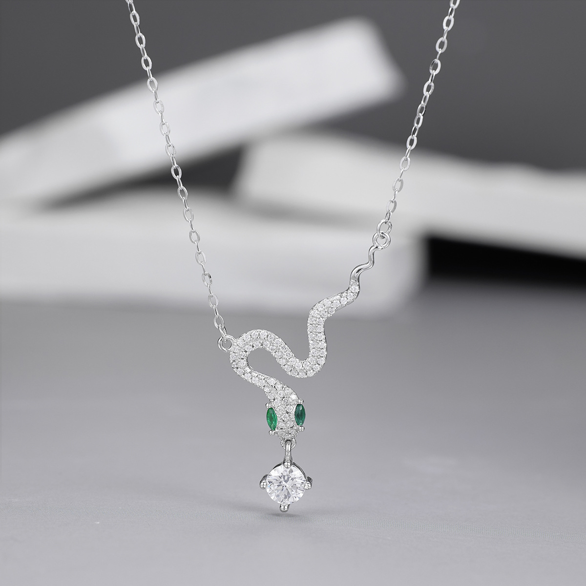 英国coopkoop本命年灵蛇项链s925银镶嵌合成立方氧化锆年生肖蛇