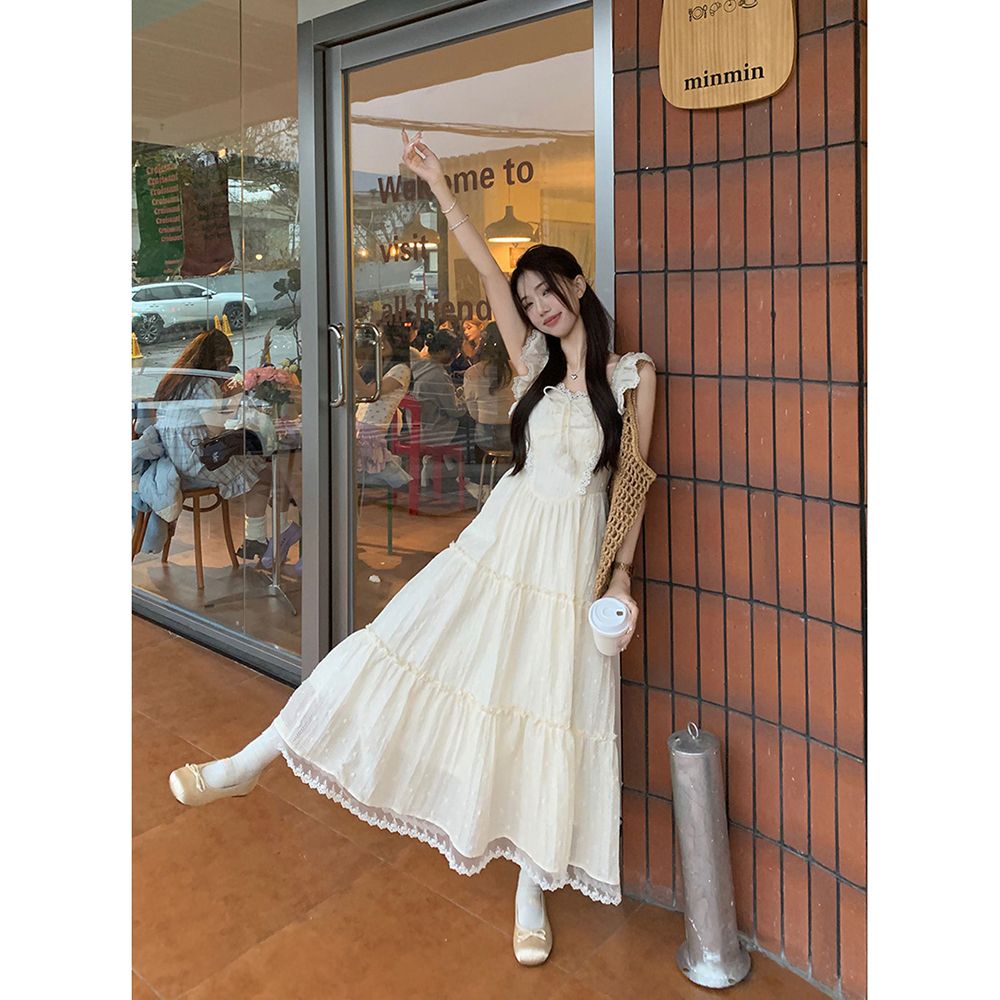 温柔风杏色蕾丝花边吊带连衣裙女夏季修身收腰A字裙子甜美风长裙