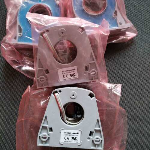 议价Honey well CSNS300F-001全新