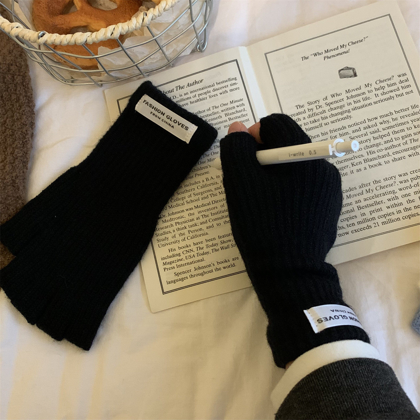 纯色半指手套女韩版ins风简约百搭学生写字敲键盘冬季保暖护手