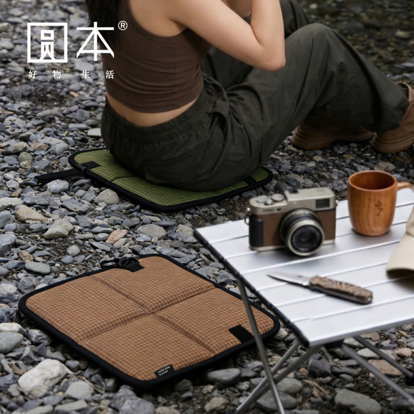 户外加厚折叠防潮坐垫外出登山便携露营野餐屁垫音乐节春游随身垫