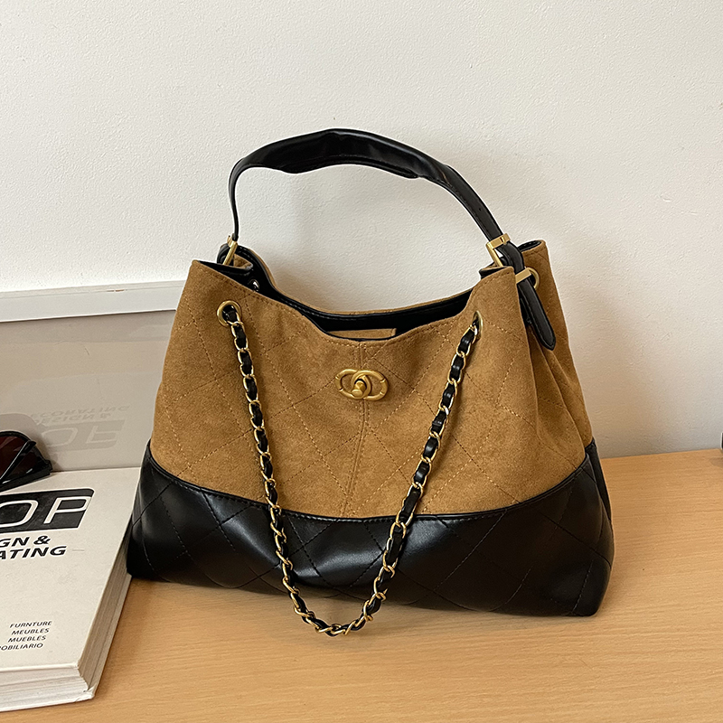 托特包2025新款小香风25A复古流浪通勤大容量链条腋下磨砂包