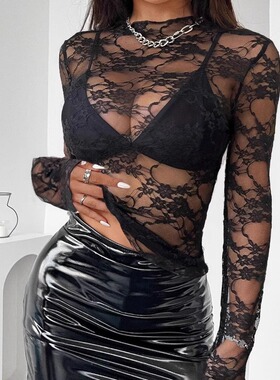 蕾丝镂空透视性感修身上衣 Lace cut-out see-through fitted top