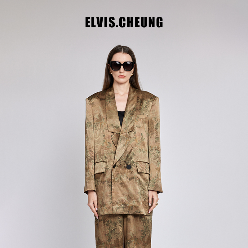 宽肩西装ELVIS.CHEUNG