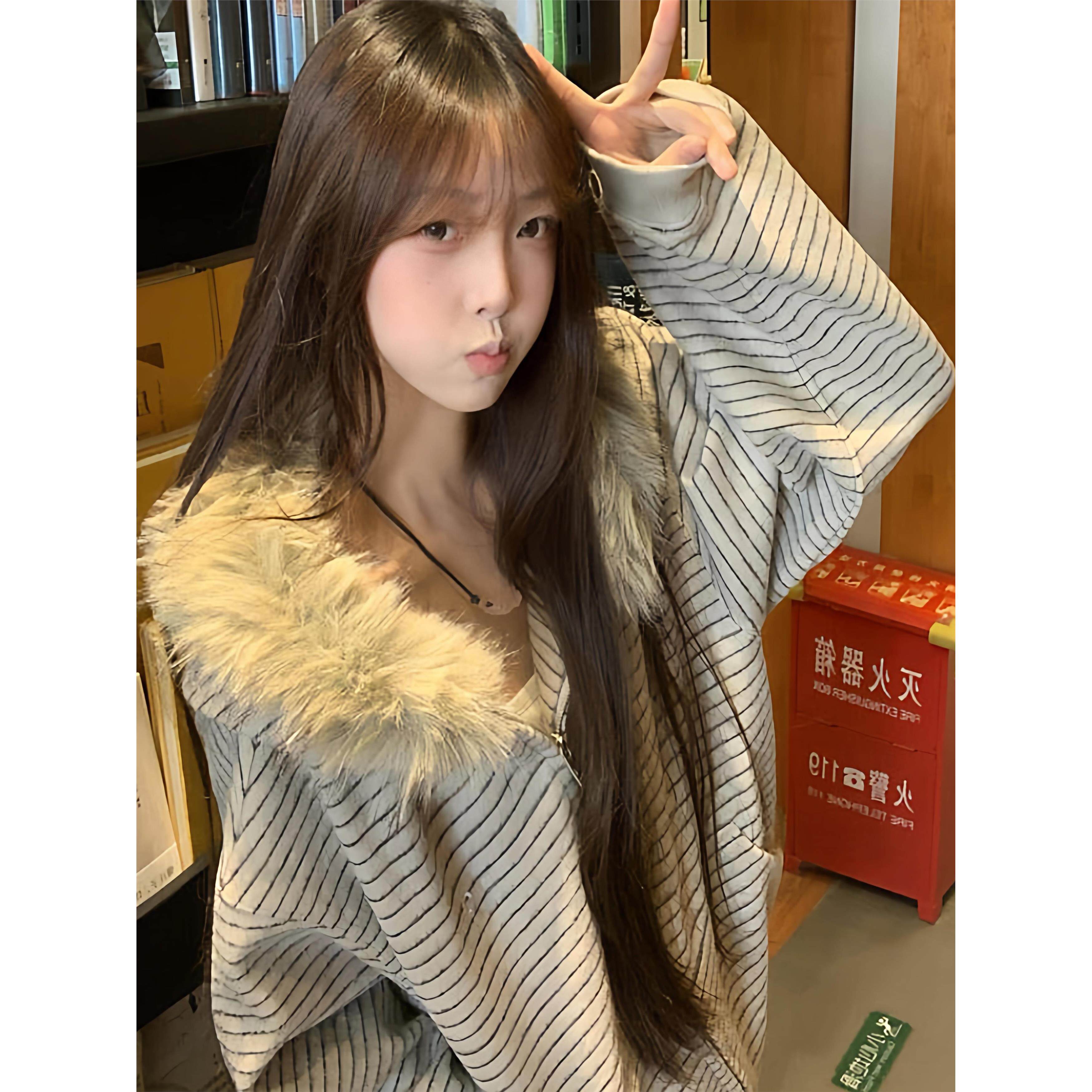 美式覆古条纹大毛领开衫连帽卫衣女秋冬2025新款宽松潮牌拉炼外套