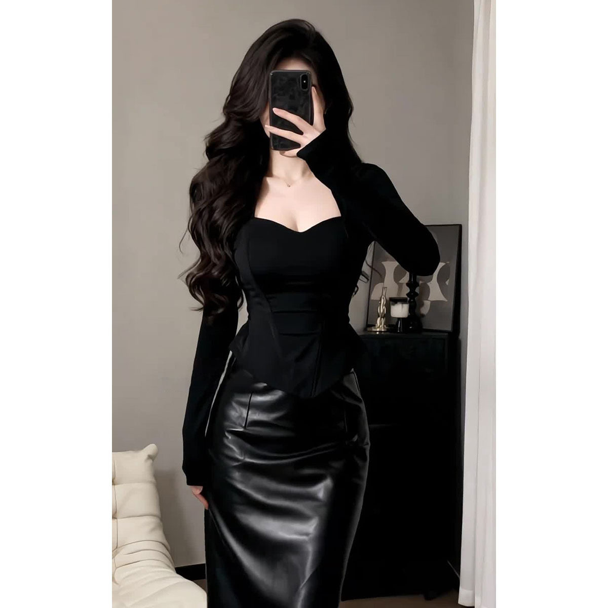 法式黑色方领长袖T恤短款打底衫上衣女秋新款修身显瘦包臀半身裙