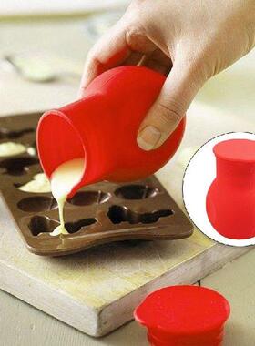 1PC Silicone Chocolate Melting Pot utter Heat Milk Pourer