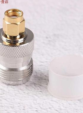 Une pièce BNC à SMA connecteurs Type mâl