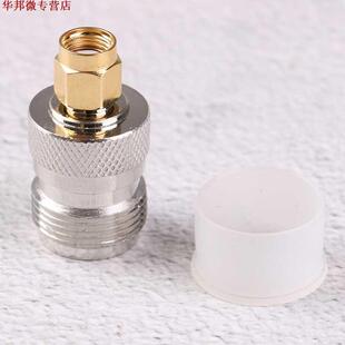 Une pièce BNC à SMA connecteurs Type mâl