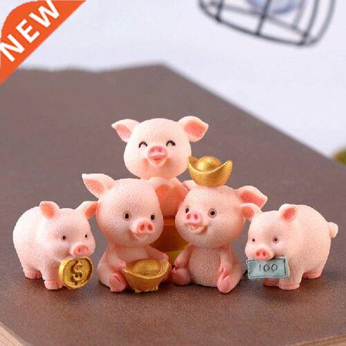Cute Fortune Pig Resin Miniature Crafts Christmas Pendant