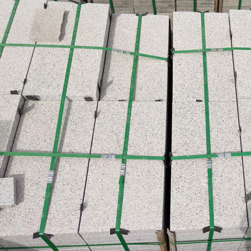 白麻603芝麻白火烧板荔枝面干挂芝麻灰芝麻黑光面路沿石天然石材