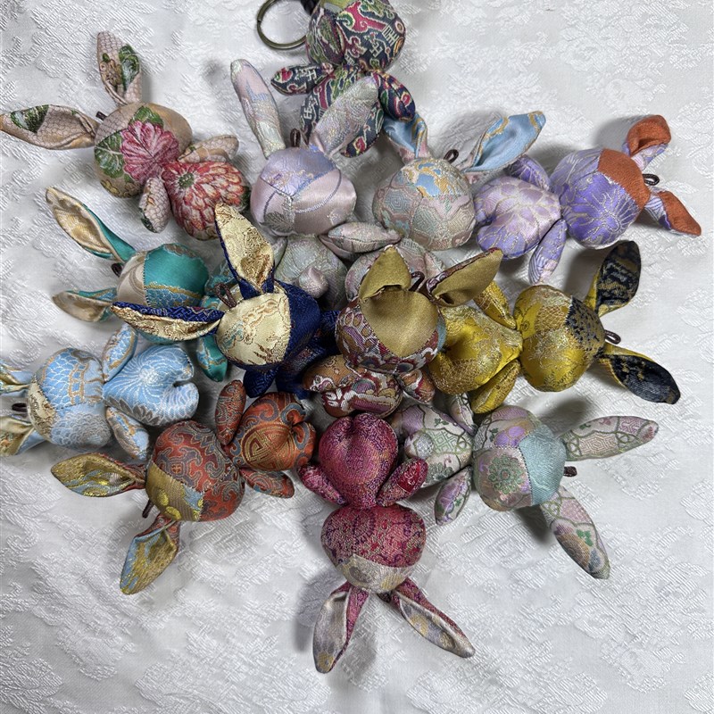 真丝名家宋锦非遗手工手作小兔兔挂件玩偶钥匙挂件包包挂件