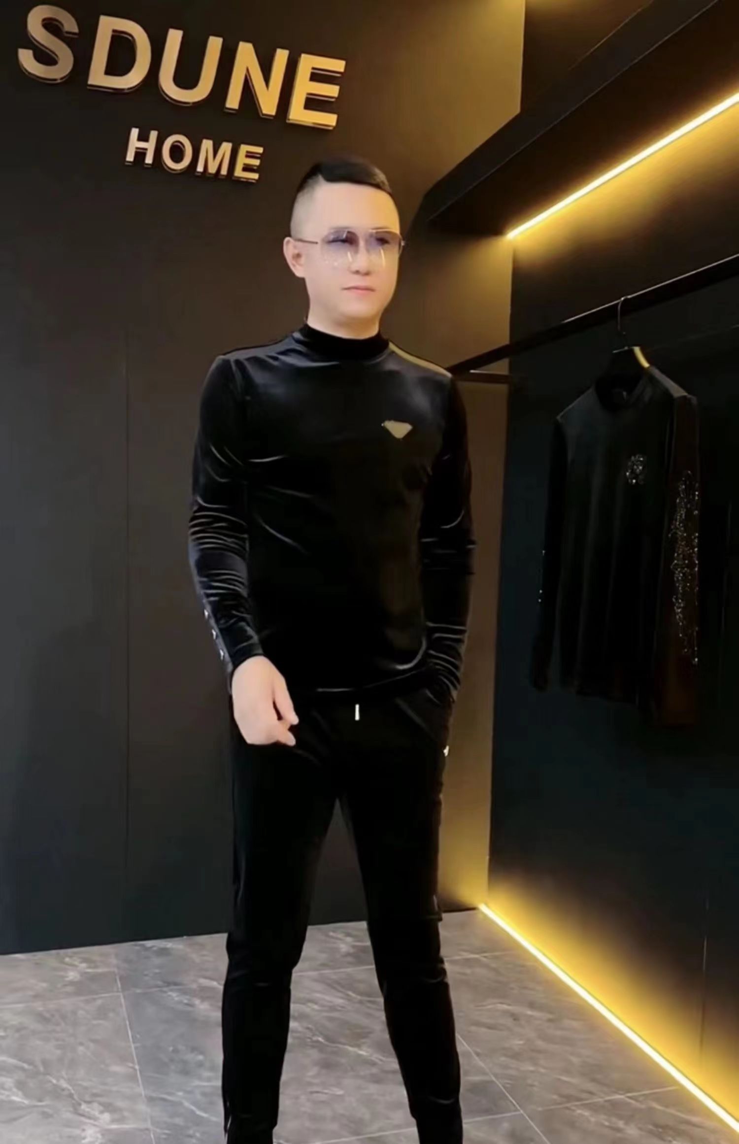 秋冬新款潮流圆领金丝绒长袖小衫