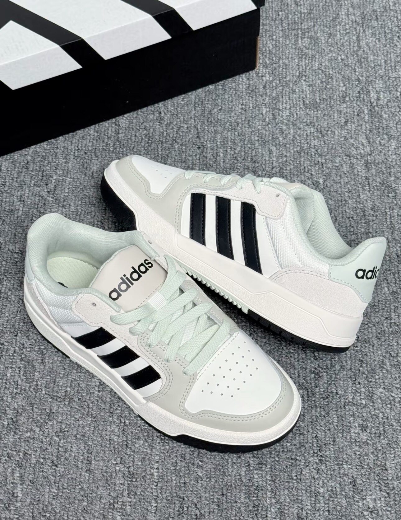 adidas男女同款休闲鞋运动鞋低帮板鞋白黑棕男女同款JI2546