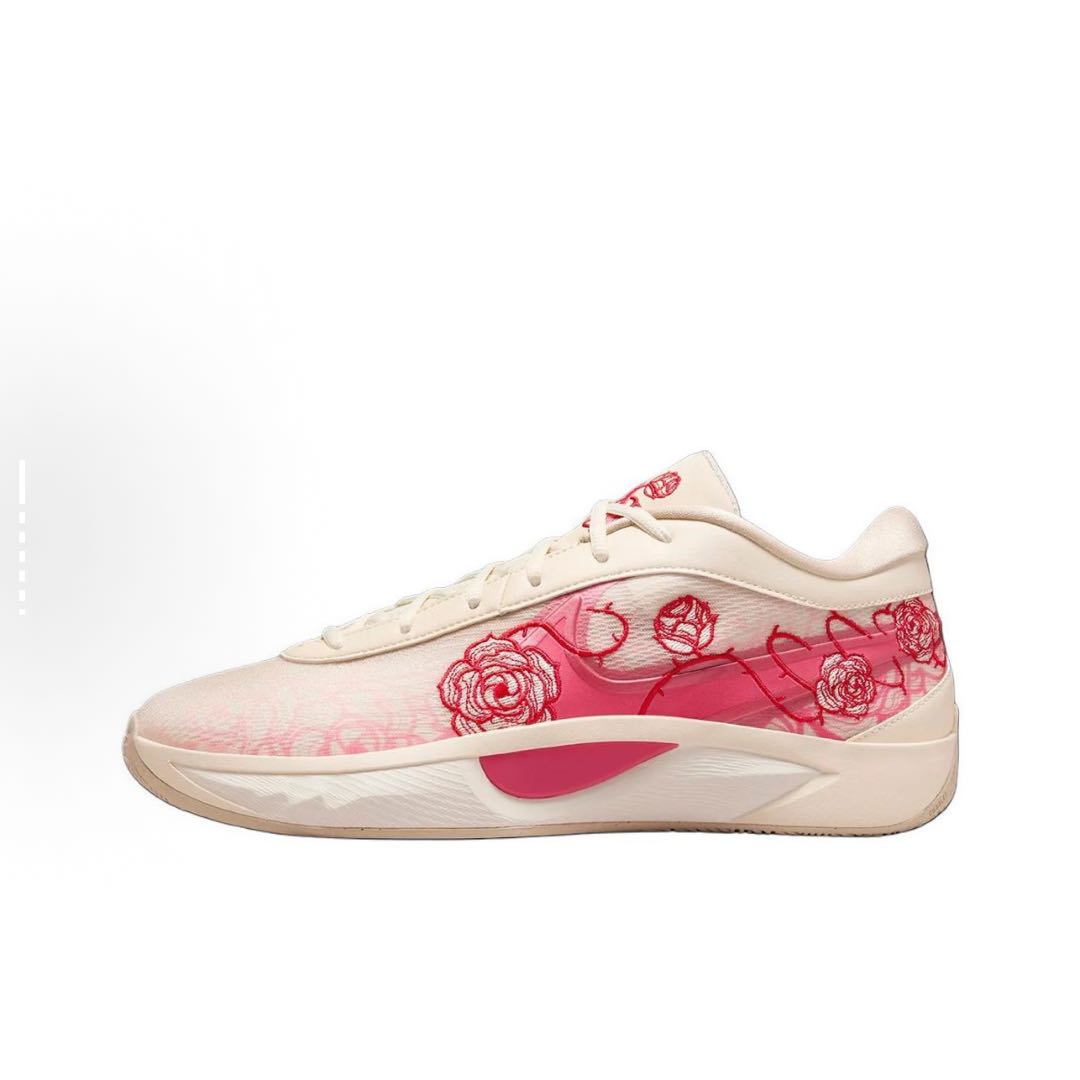 耐克Nike Giannis Freak 6粉字母哥六代篮球鞋FV1294-100。拾壹